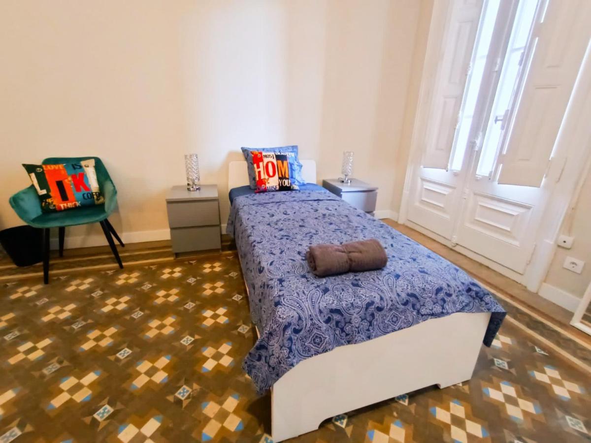 By Plaza Catalunya Rooms Barcelona Exterior foto